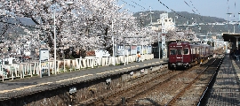 桜の上桂駅